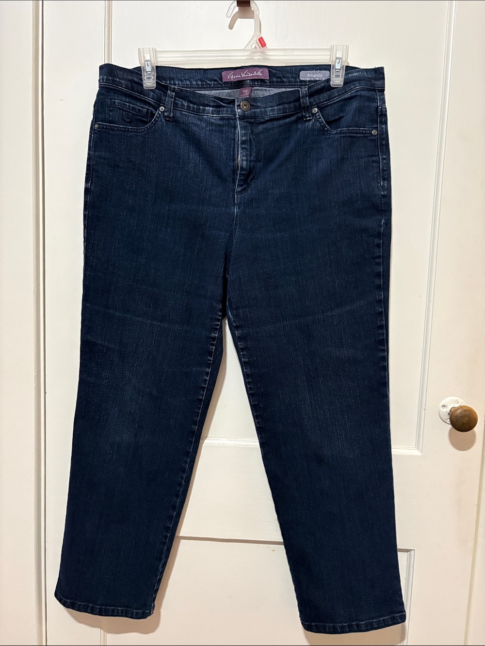 Gloria Vanderbilt Straight Leg Jeans in Deep Indigo
